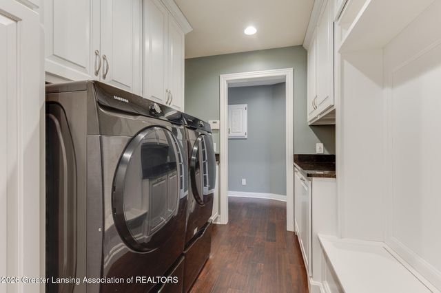 12719 Oneida Woods Trail, Grand Ledge, MI 48837