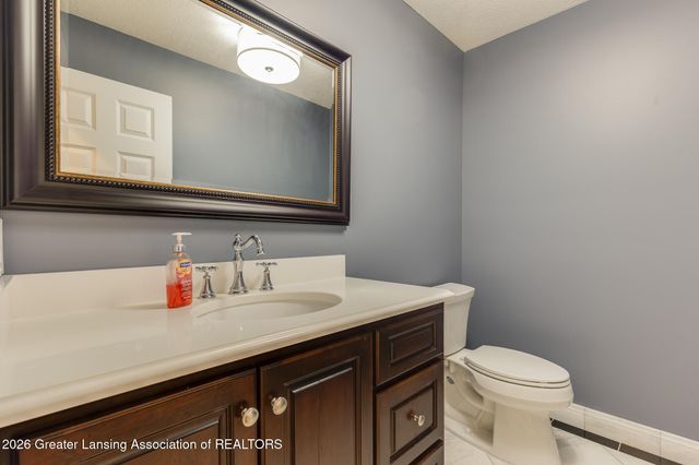 12719 Oneida Woods Trail, Grand Ledge, MI 48837