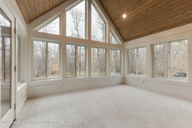 12719 Oneida Woods Trail, Grand Ledge, MI 48837