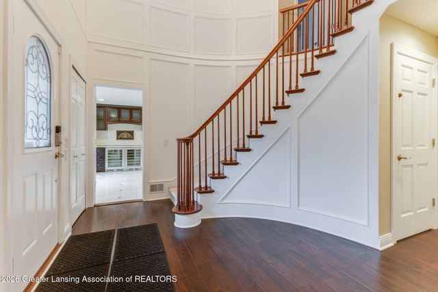 12719 Oneida Woods Trail, Grand Ledge, MI 48837