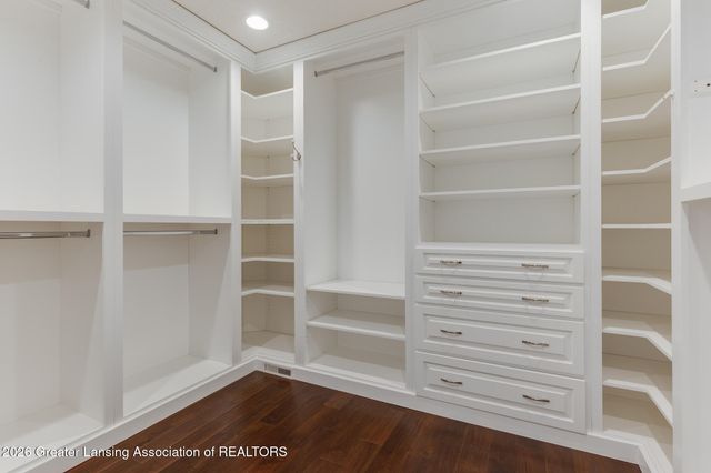 12719 Oneida Woods Trail, Grand Ledge, MI 48837