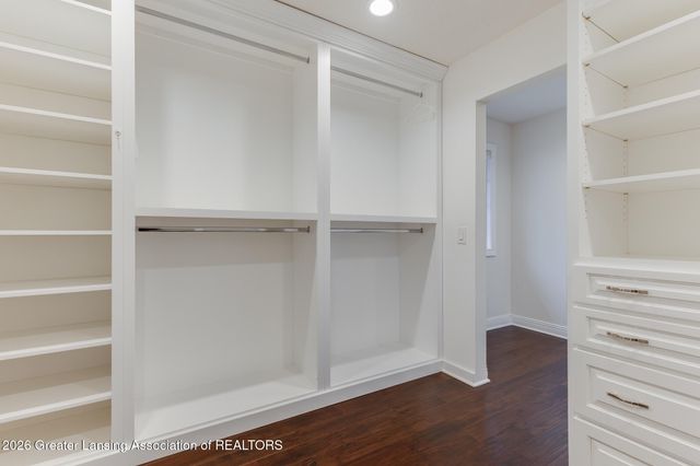 12719 Oneida Woods Trail, Grand Ledge, MI 48837