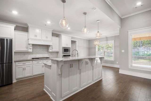 17 Rosans Court, Little Rock, AR 72223