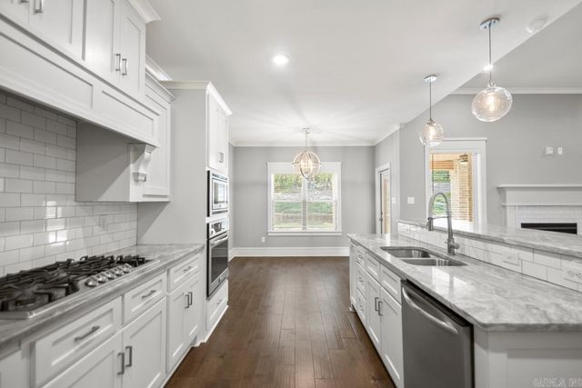 17 Rosans Court, Little Rock, AR 72223