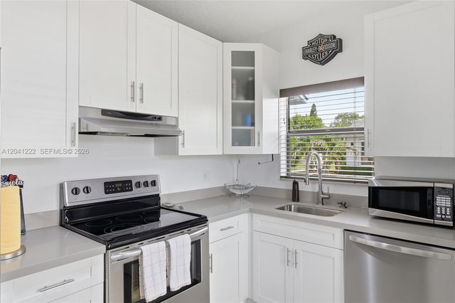 6443 SW 152nd Cir Place 2243, Miami, FL 33193