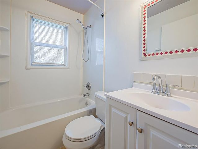 13957 San Jose Avenue, Redford, MI 48239