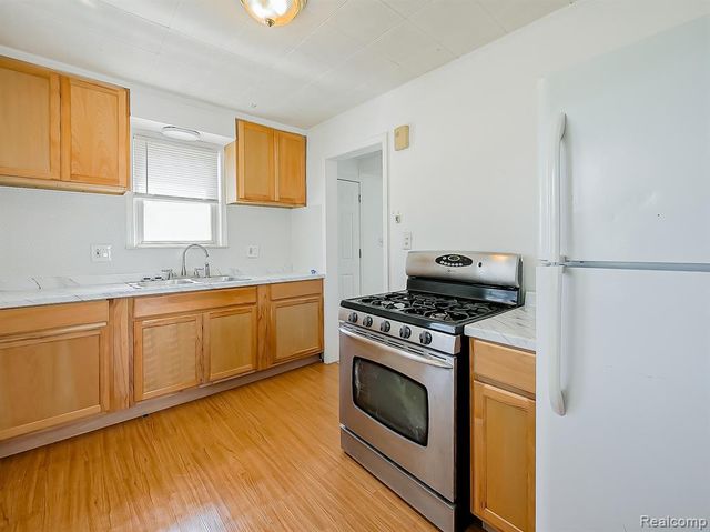 13957 San Jose Avenue, Redford, MI 48239