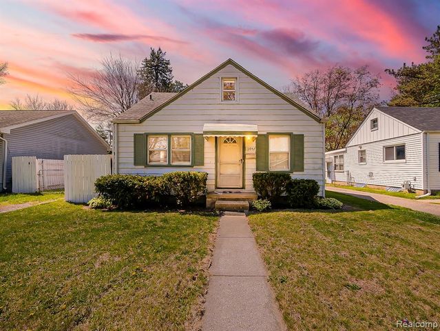 13957 San Jose Avenue, Redford, MI 48239