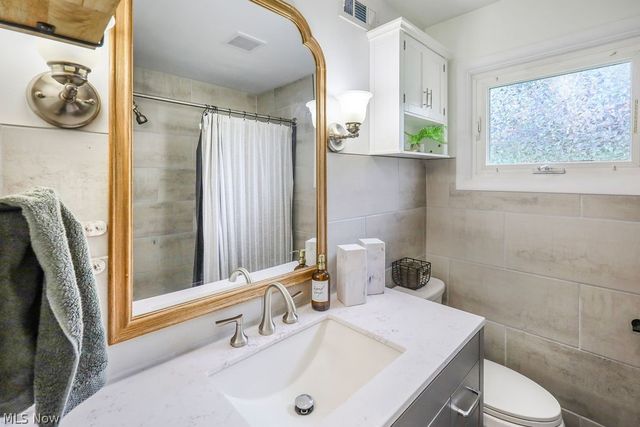 3071 Scott Street, Cuyahoga Falls, OH 44223