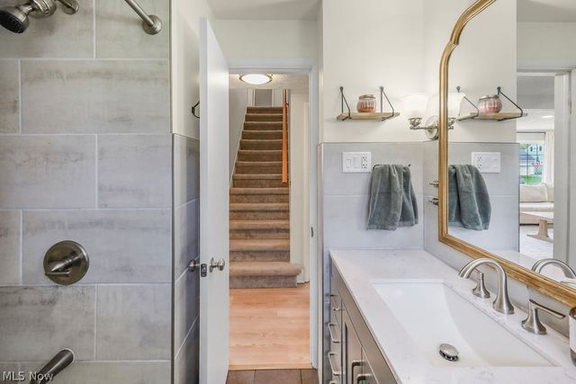 3071 Scott Street, Cuyahoga Falls, OH 44223