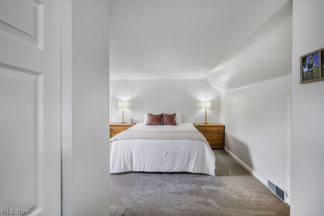 3071 Scott Street, Cuyahoga Falls, OH 44223