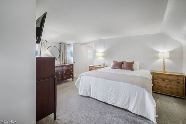 3071 Scott Street, Cuyahoga Falls, OH 44223