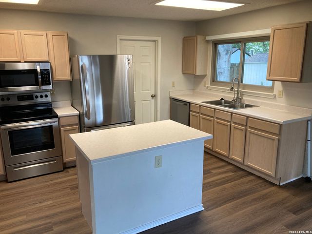 1029 BOXER PASS DR, Schertz, TX 78154
