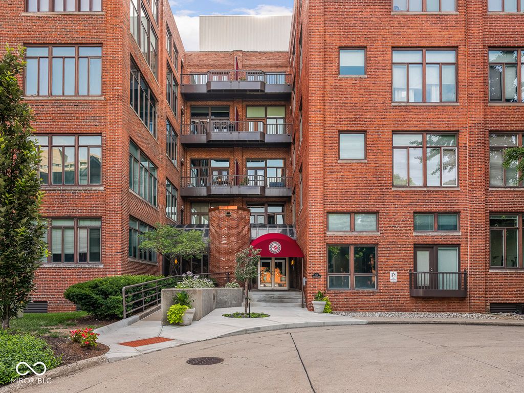 430 N Park Avenue 106, Indianapolis, IN 46202