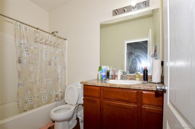 9585 Dexter Lane, Thornton, CO 80229