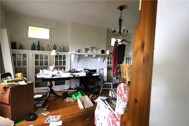 6305 Darlington Rd, Squirrel Hill, PA 15217