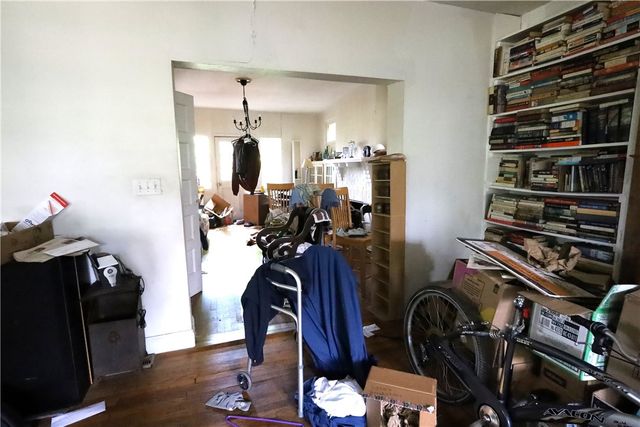 6305 Darlington Rd, Squirrel Hill, PA 15217
