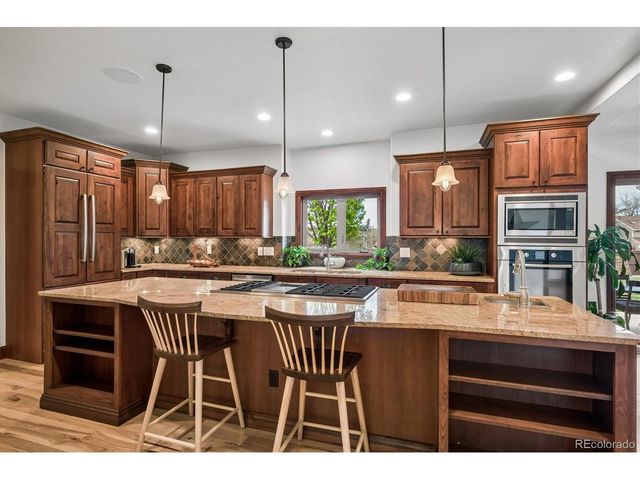 8830 W Bear Creek Dr, Lakewood, CO 80227