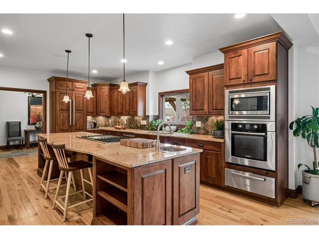 8830 W Bear Creek Dr, Lakewood, CO 80227