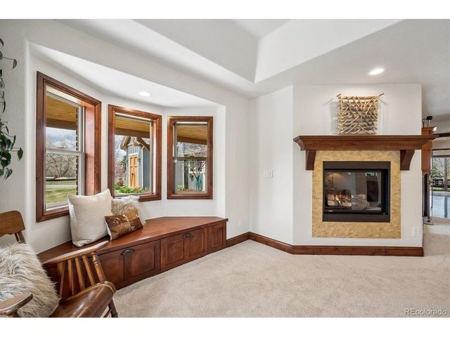 8830 W Bear Creek Dr, Lakewood, CO 80227