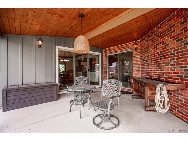 8830 W Bear Creek Dr, Lakewood, CO 80227