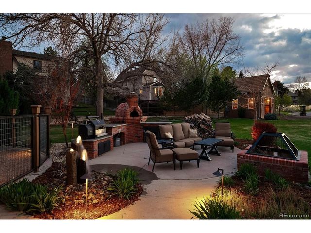 8830 W Bear Creek Dr, Lakewood, CO 80227