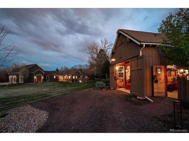 8830 W Bear Creek Dr, Lakewood, CO 80227