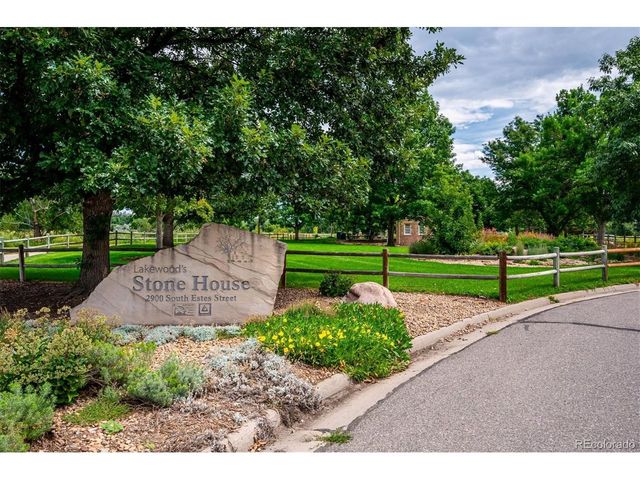 8830 W Bear Creek Dr, Lakewood, CO 80227