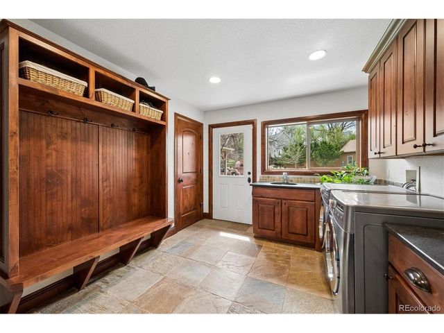 8830 W Bear Creek Dr, Lakewood, CO 80227