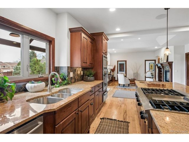 8830 W Bear Creek Dr, Lakewood, CO 80227