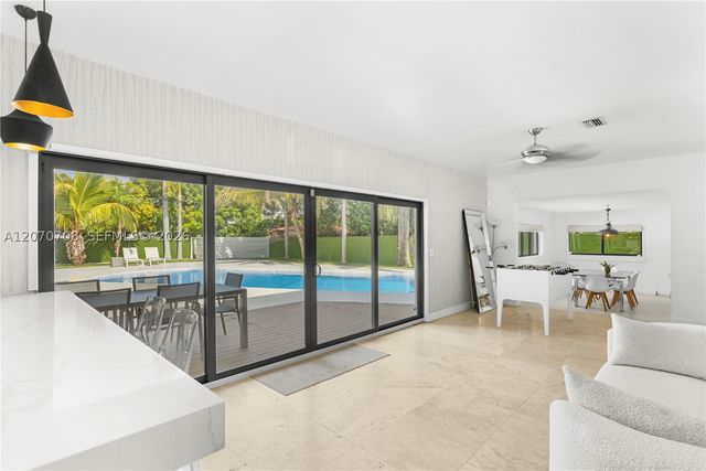 2388 Prairie Ave, Miami Beach, FL 33140