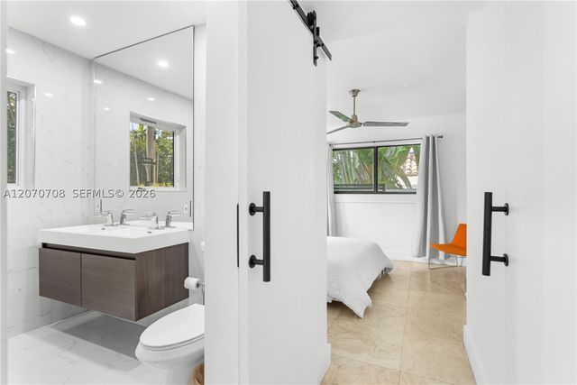 2388 Prairie Ave, Miami Beach, FL 33140