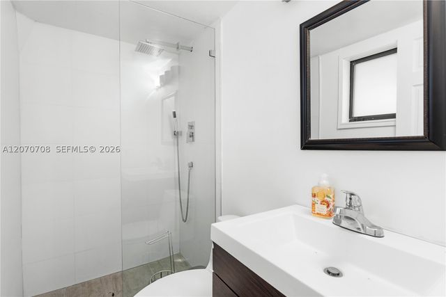 2388 Prairie Ave, Miami Beach, FL 33140