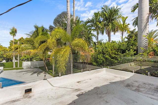 2388 Prairie Ave, Miami Beach, FL 33140