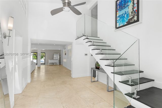 2388 Prairie Ave, Miami Beach, FL 33140