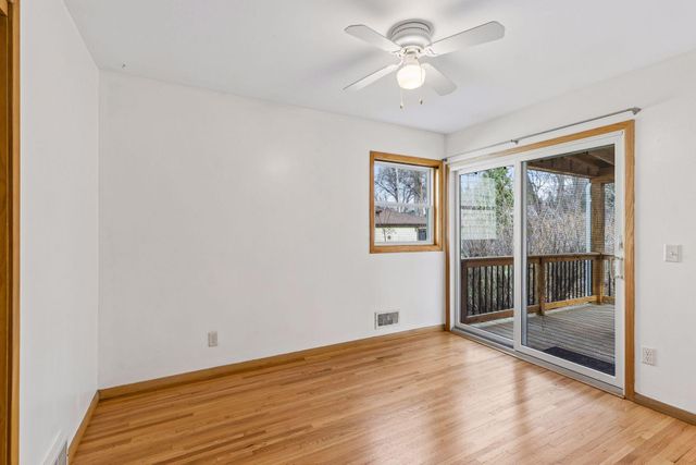 395 Eldridge Avenue W, Roseville, MN 55113