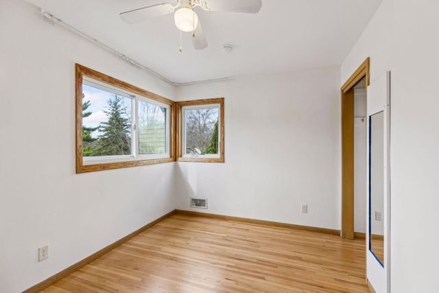 395 Eldridge Avenue W, Roseville, MN 55113