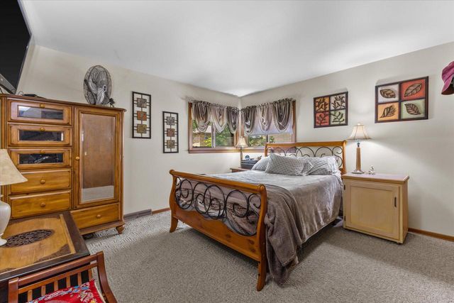3732 S 75th STREET, Milwaukee, WI 53220