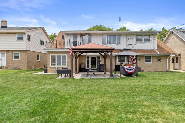 3732 S 75th STREET, Milwaukee, WI 53220
