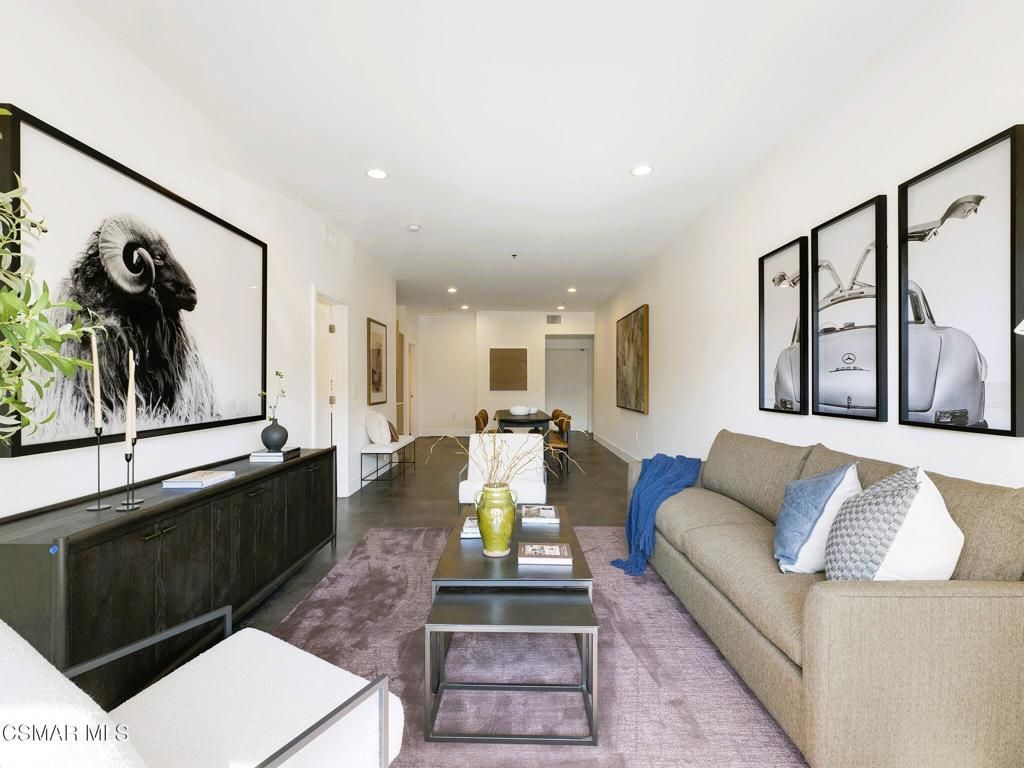 5016 Bakman Avenue 104, North Hollywood, CA 91601 — photo 2