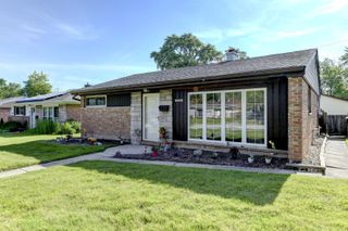 17927 Wildwood Avenue, Lansing, IL 60438