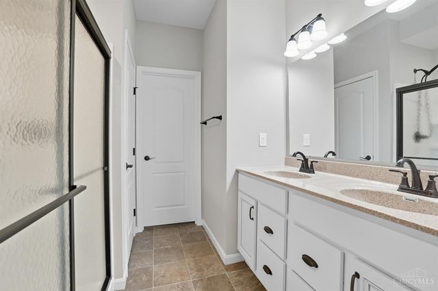 5821 Parkview Lane, Miami Twp, OH 45150