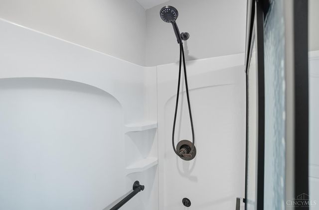 5821 Parkview Lane, Miami Twp, OH 45150