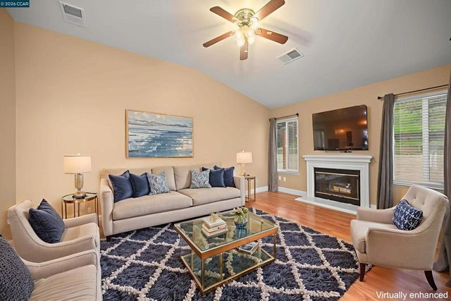 2241 Woodhill Dr, Pittsburg, CA 94565