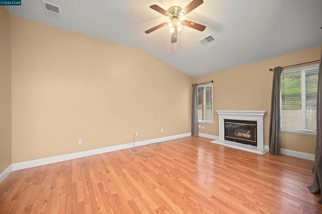 2241 Woodhill Dr, Pittsburg, CA 94565