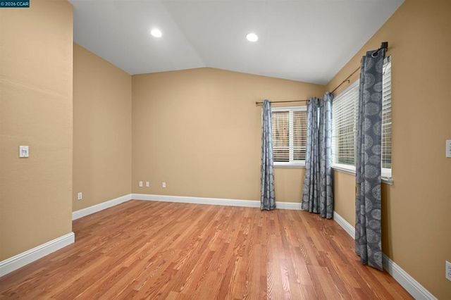 2241 Woodhill Dr, Pittsburg, CA 94565