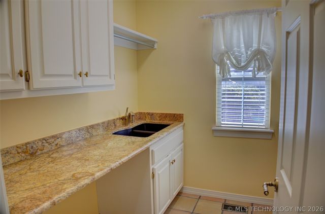 14712 S 53rd East Avenue, Bixby, OK 74008