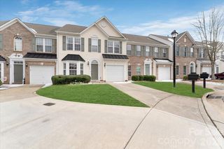 7948 Mariners Pointe Circle, Denver, NC 28037