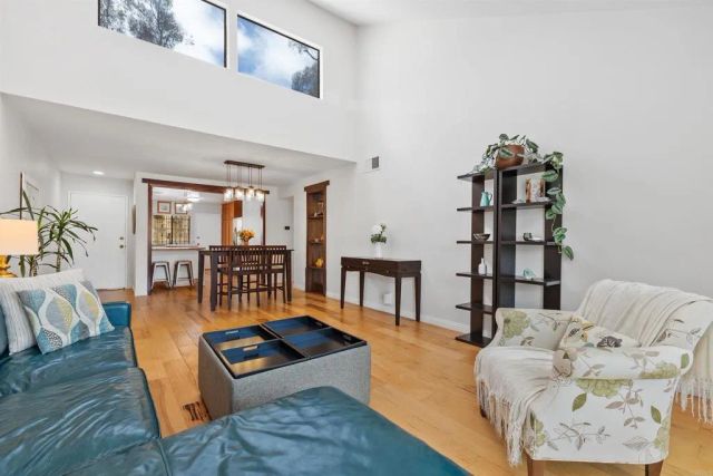 10363 Caminito Covewood, San Diego, CA 92131