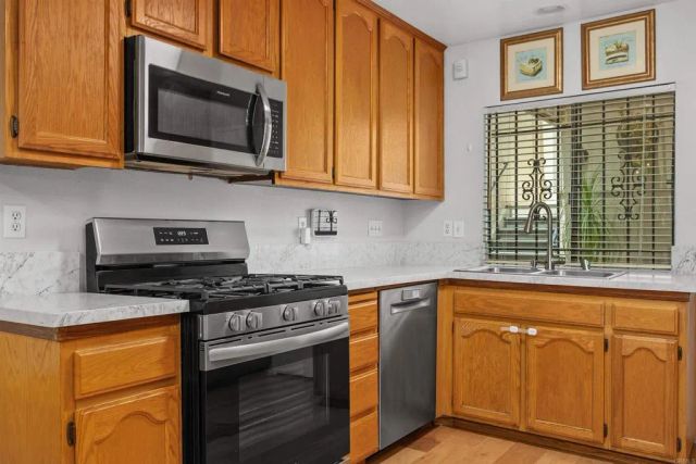 10363 Caminito Covewood, San Diego, CA 92131